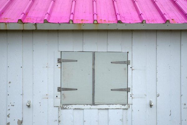 How Can Renting Unique Accommodations Enhance Your Travel Experience in the UK?